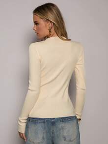 SHEIN BAE Áo khoác cardigan nữ dáng ôm, tay dài, màu trơn, cài một hàng khuy, xếp ly, mùa thu, mùa đông, áo len mùa đông cho nữ, áo len mùa đông cho nữ, Halloween, trang phục Halloween cho nữ, Giáng sinh, áo len Giáng sinh, Giáng sinh cho nữ, Năm mới, tiệc tùng, thanh lịch, thường ngày, áo len trễ vai màu nâu, áo len nâu bóng. - Màu be - Xem 2