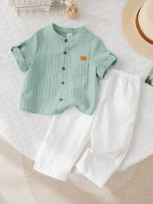 SHEIN Conjunto de 2 piezas para bebé/niño pequeño niño/niña, camisa de manga corta de color liso sencillo y pantalón de cintura elástica liso para vacaciones casuales, primavera/verano/otoño - Verde - Ver 4