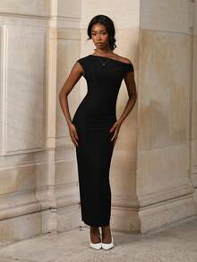 Mima John Vestido negro sólido de verano con hombro asimétrico y drapeado ajustado al Body - Negro - Ver 6