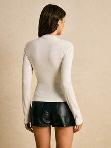 Poéselle 女士优雅旗袍领长袖修身T恤，春秋季 - 淺灰色 - 查看 3