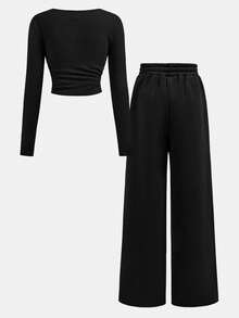 SHEIN Bộ trang phục thể thao thu/đông 2 món cho bé gái tuổi teen - Áo thun dệt kim họa tiết hình trái tim, màu trơn, cổ chữ U, viền nhún và quần nỉ ống đứng xếp ly, màu đen - màu đen - Xem 2