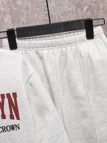 SHEIN 2 件儿童/青少年男童休闲日常舒适印花圆领宽松套头衫和宽松慢跑裤套装，适合学校、花园、海滩、生日、春夏秋冬 - 淺灰色 - 查看 4