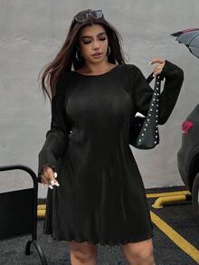 SHEIN EZwear Plus Size Women Black Casual Solid Color Minimalist Short Dress