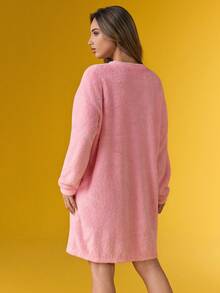 TOM & JERRY X SHEIN Damen Casual Cute Cartoon Letter Besticktes Loses Fleece-Schlafkleid, Herbst/Winter, Drop-Shoulder