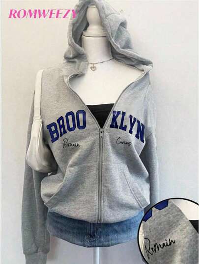 秋冬女童英文印花连帽拉链夹克 - 撞色字母印花混合街头风格，适合秋冬季的温暖针织面料，略微宽松的版型为成长提供空间，充满活力的校园和街头风格！