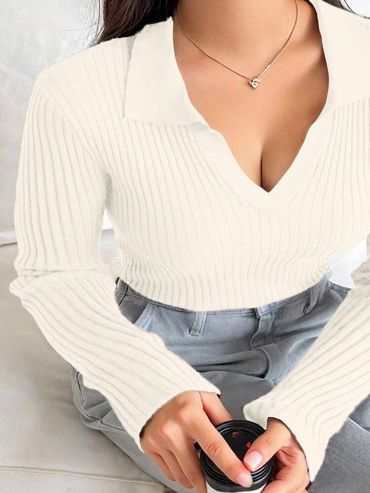 Dazy Plus Solid Color V-Neck Elastic Fitted Long Sleeve Burgundy Pullover Sweater