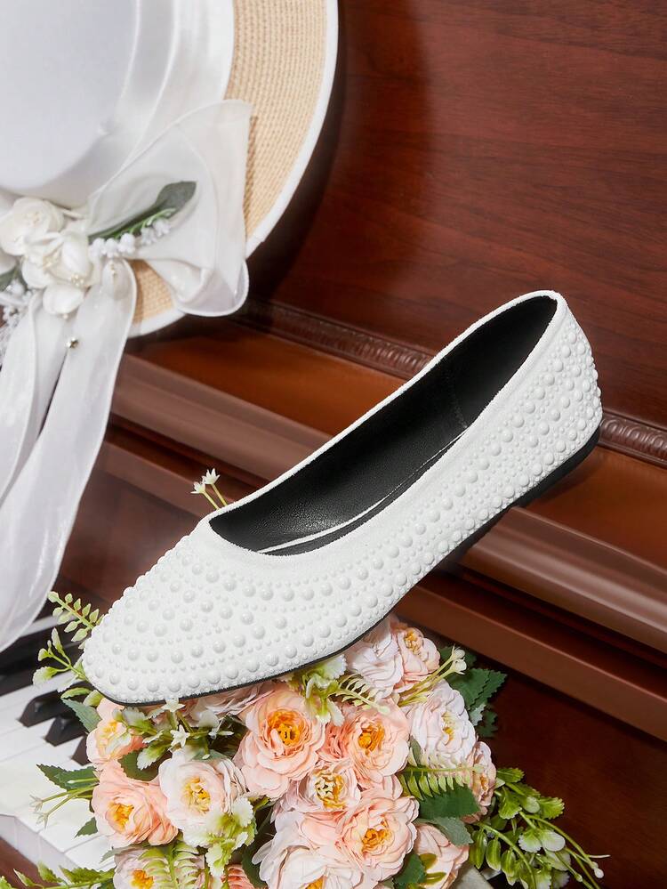 CUCCOO HITCHD Women's White Fashionable Cute Plush Flat Slip-On Loafers