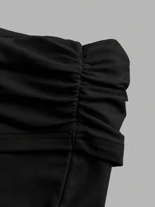 SHEIN EZwear 女款黑色夏季基礎健身2件組，純色蕾絲細肩帶背心與百褶短褲，女士休閒對比荷葉邊抓皺修身兩件式套裝，日常穿著 - 黑色 - 查看 3