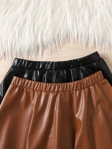 SHEIN Set de 2 faldas acampanadas de piel sintética (PU) para niña preadolescente y niña pequeña, adecuadas para uso diario casual