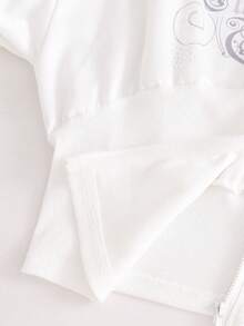 Sparklyn 青少年秋冬连帽卫衣外套，毛茸茸的连帽，胸前饰有水钻的复古印花，兼具柔软与凉爽，秋冬必备外套 - 白色 - 查看 6