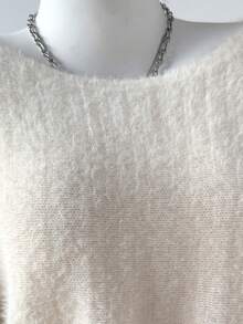 Sparklyn 少女秋冬新款露肩/不对称肩宽松针织毛衣上衣，百搭纯色毛衣裙 - 白色 - 查看 6