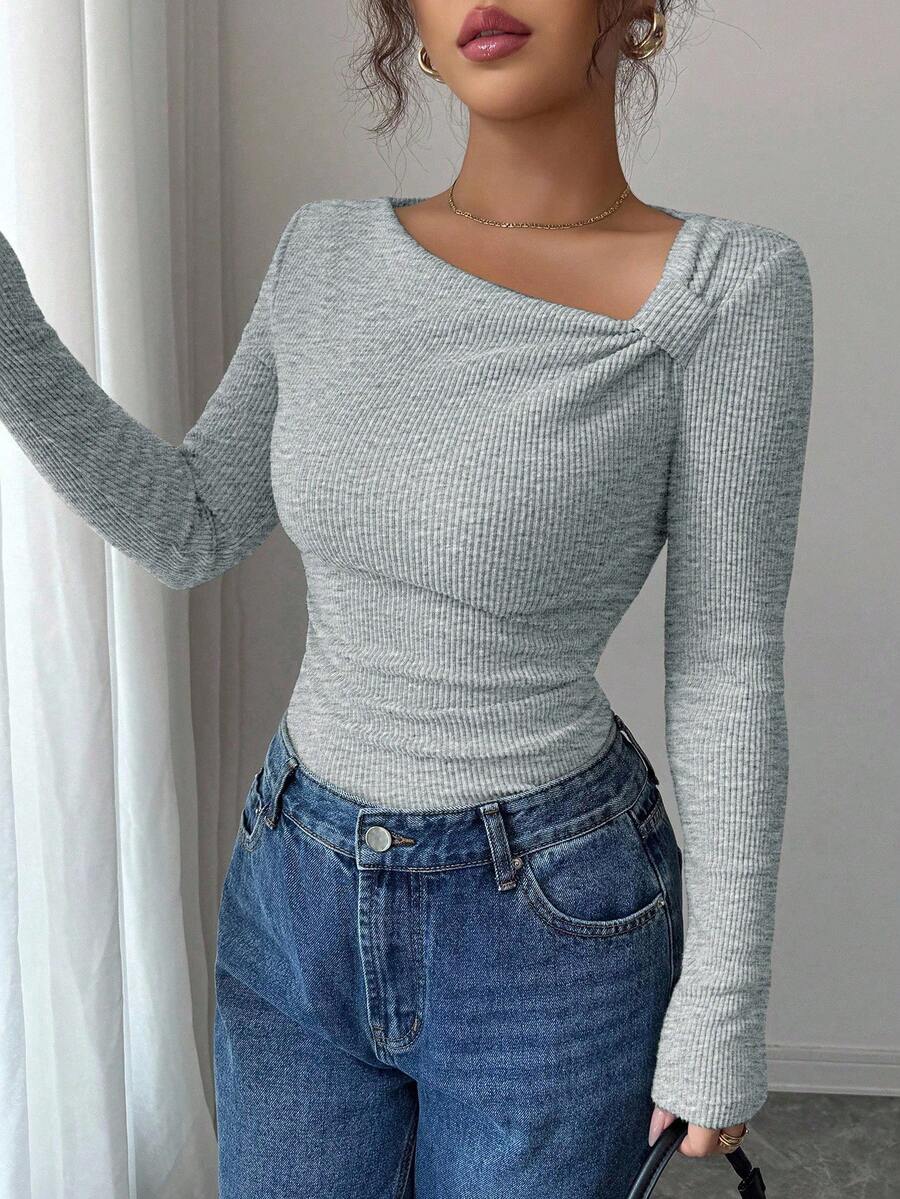 Selianne Camiseta de manga larga con cuello oblicuo plisado, de unicolor y textura cepillada, ajuste slim, casual para otoño/invierno - Gris - Ver 1