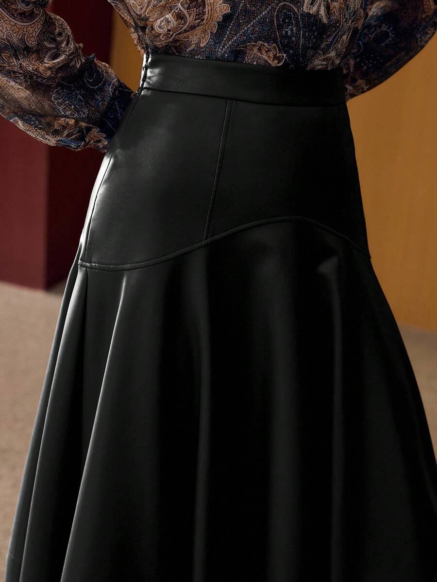 MOTF PREMIUM 女士秋冬高腰PU皮革喇叭裙 - 黑色 - 查看 2