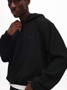 SUMWON Conjunto de moletom com capuz texturizado premium com zíper e calça de corrida combinando para homens, roupa de dormir casual de inverno - Preto - Ver 4