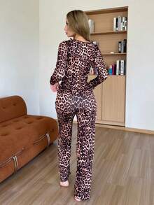SHEIN Sexigt leopardmönster med v-ringning och långärmad topp och byxor, vinterkläder - Multifärgad - Visa 8