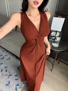 DAZY Đầm dài không tay đan xoắn màu trơn tối giản dành cho nữ - Gỗ đỏ - Xem 3