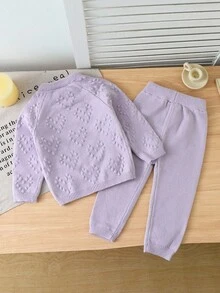 SHEIN Vintaside Kids Bộ áo len trễ vai và quần dài thời trang thường ngày cho bé gái, quần áo bé gái màu tím hoa cà và xanh dương, bộ đồ ấm áp cho bé gái, bộ đồ màu tím nhạt cho bé, quần áo trẻ em màu tím, áo len mùa thu, quần áo dệt kim cho bé gái, áo len mùa đông cho bé gái, áo len dệt kim cho bé, bộ đồ dệt kim cho bé, bộ đồ mùa thu đông cho bé gái, bộ áo len cho bé gái. - Màu tím hoa cà - Xem 2