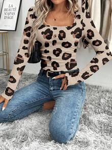 EMERY ROSE 女式休闲简约浅棕色卡其色豹纹全宽长袖 T 恤，适合作为秋冬季汗衫，百搭款式 - 彩色 - 查看 6