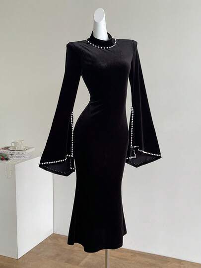 Celisse Abito elegante da donna con maniche extra lunghe, orlo a sirena e decorazione in perle di velluto