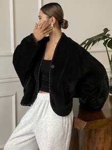 Livesso 女士休闲宽松外套，带保暖内衬，撞色拼接设计，时尚街头风，适合秋冬季节穿着。 - 黑色 - 查看 7