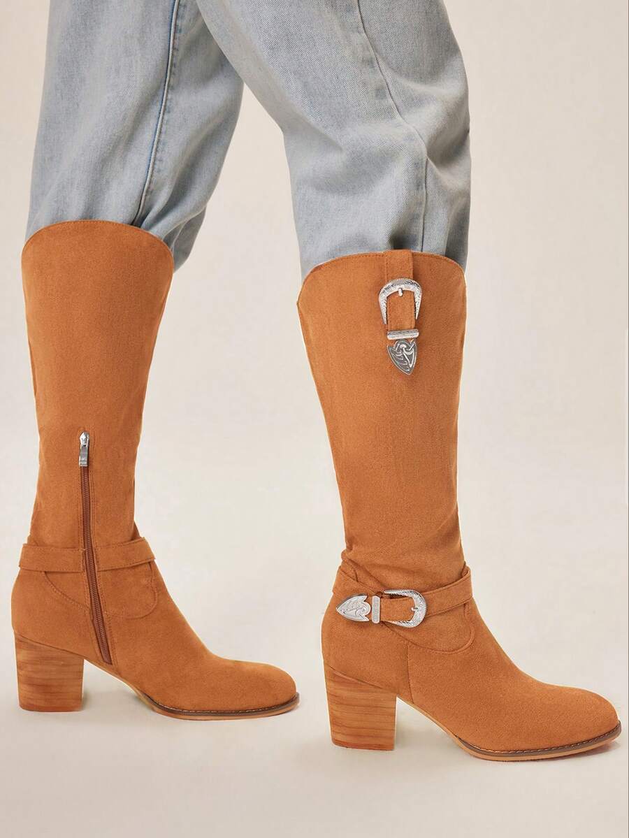 Styleloop Sepatu Bot Ankle Wanita Ujung Bulat Hak Tinggi Blok Cokelat Gaya Retro dengan Tali Gesper, Sepatu Bot Koboi, Sepatu Bot Setinggi Lutut, Sepatu Bot Berkuda, Cocok untuk Festival Musik dan Liburan, Gaya Barat - Coklat - View 1