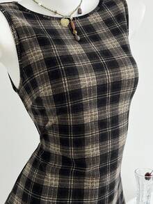 Elamini 复古学院风拉绒格子迷你连衣裙 - 黑色 - 查看 5