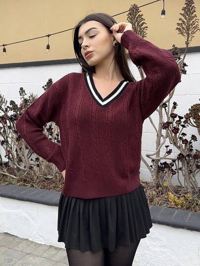 Andrea Bello 撞色拼布圆领长袖简约毛衣，休闲日常穿着，长袖上衣