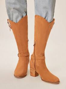 Styleloop Sepatu Bot Ankle Wanita Ujung Bulat Hak Tinggi Blok Cokelat Gaya Retro dengan Tali Gesper, Sepatu Bot Koboi, Sepatu Bot Setinggi Lutut, Sepatu Bot Berkuda, Cocok untuk Festival Musik dan Liburan, Gaya Barat - Coklat - View 3