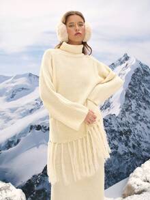 Nöista Conjunto de dos piezas de punto que presenta un cálido suéter de cuello alto a juego con una falda con detalles de flecos, ofreciendo una silueta cálida y elegante perfecta para los atuendos de invierno de las mujeres; un conjunto texturizado y versátil que ofrece un estilo de temporada sin esfuerzo para looks casuales de invierno, vestimenta diaria refinada, atuendos festivos de verano y celebraciones primaverales elegantes. - Blanco - Ver 3