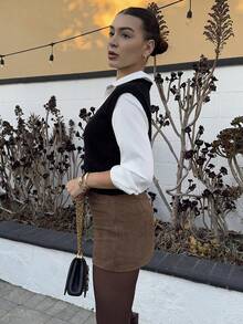 Andrea Bello V-Neck Knit Top - Black - View 3