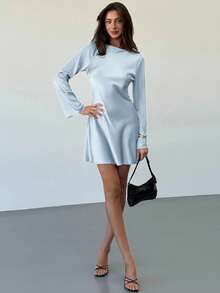 Aloruh Women's Elegant Sexy Solid Color Backless Mini Dress - Baby Blue - View 3