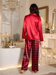 LuxeNights Weihnachts-Pyjama Set mit rotem Herz-Karomuster in Seidenlook für Frauen, Winterkleidung