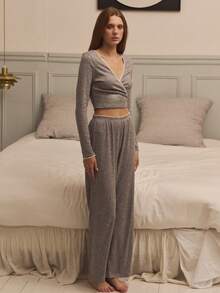lacRébo 舒适柔软触感罗纹针织家居服睡衣套装，裹身式上衣搭配高腰阔腿裤，秋冬可爱睡衣套装 - 灰色 - 查看 4