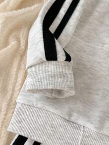 Playful Pals 男婴半拉链卫衣和运动裤两件套，韩版印花黑色抽绳宽松加厚抓绒休闲返校服，适合秋冬季日常穿着或慢跑。 - 淺灰色 - 查看 7