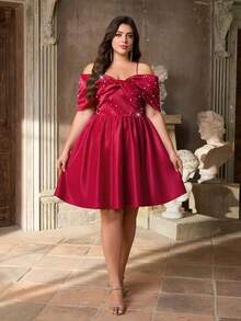 Aureia Robe élégante en satin rouge à nœud surdimensionné, manches avec décoration de perles, nœud et bretelle avant, ourlet en forme de A, convient pour les fêtes, les galas, les bals de Noël, grande taille pour femmes