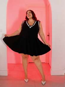 Pretty and Ole Đầm thường ngày không tay cổ chữ V sâu viền màu tương phản cỡ lớn - màu đen - Xem 4