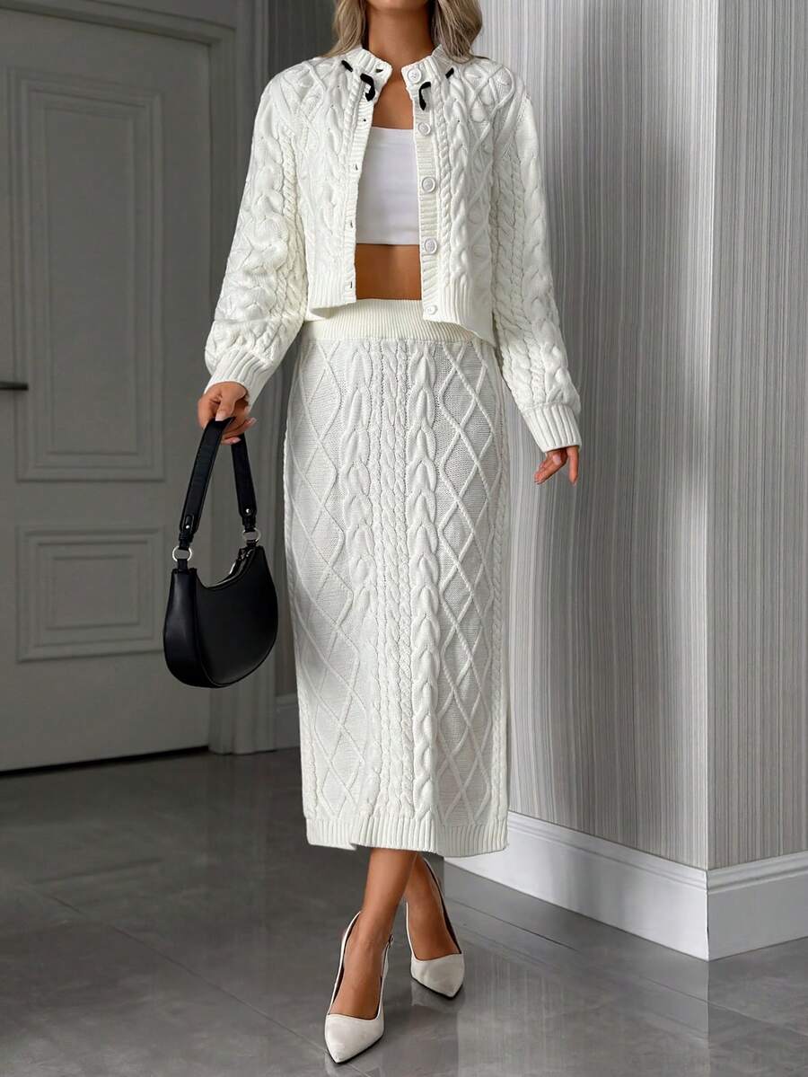EURMUSE Cardigan tricotat cu împletitură, fundă și nasturi cu perle și set de fustă midi asortată - Bej - Vizualizare 1
