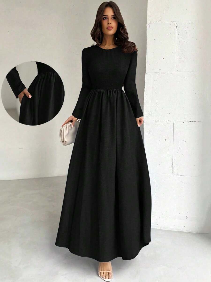 Firerie 女式黑色圆领长袖口袋休闲连衣裙
