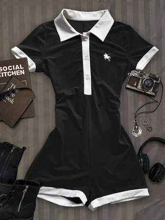 Attitoon Mono de cuello de polo con gráfico de logo pequeño de caballo en estilo minimalista casual, adecuado para otoño/invierno, estilo versátil, vintage, universitario, sexy, lindo, Y2K, chica de coco, bohemio, hippie, festival de música