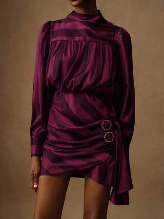 Vesra Vestido corto de mujer con cuello Mao y broche