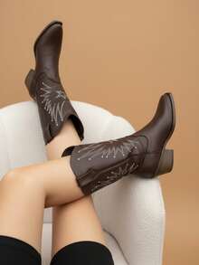 Botas vaqueras bordadas para mujer, de media caña y puntales, estilo vaquera, a la moda. - Marrón Chocolate - Ver 2