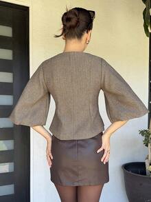 Andrea Bello Elegant Retro French Style Women's Romantic Date Luxury High-End Design Herringbone Round Neck Cropped Balloon Sleeve Cinched Waist Matel Button Blazer Jacket - Multicolor - View 6