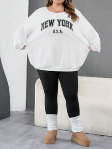 SHEIN CURVE+ 大尺碼女款休閒寬鬆圓領運動衫＋緊身長褲兩件套，秋冬運動正式穿搭，白色、黑白配色 - 黑與白 - 查看 5