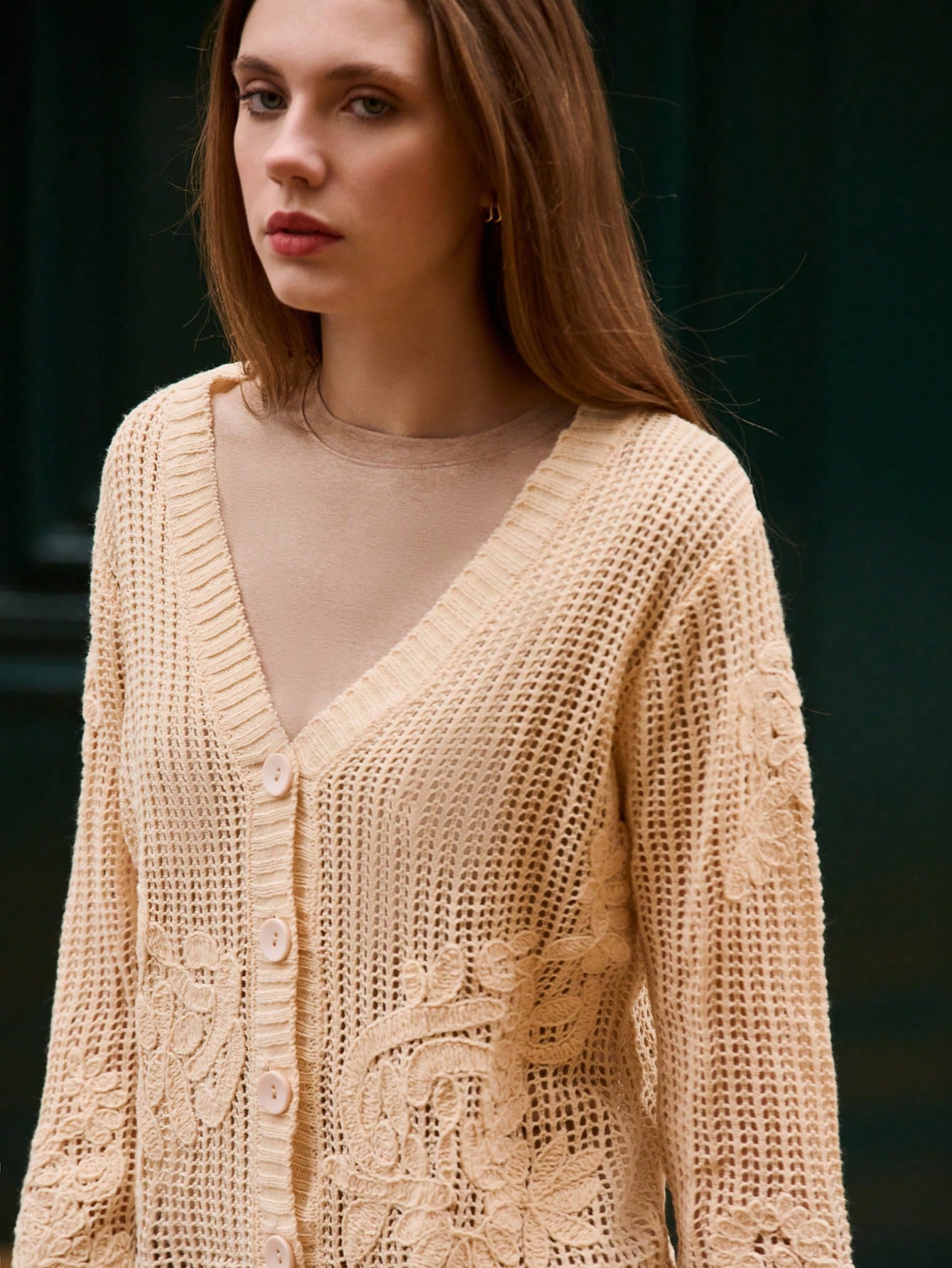 Damen modischer einfarbiger bestickter Cardigan, Herbst