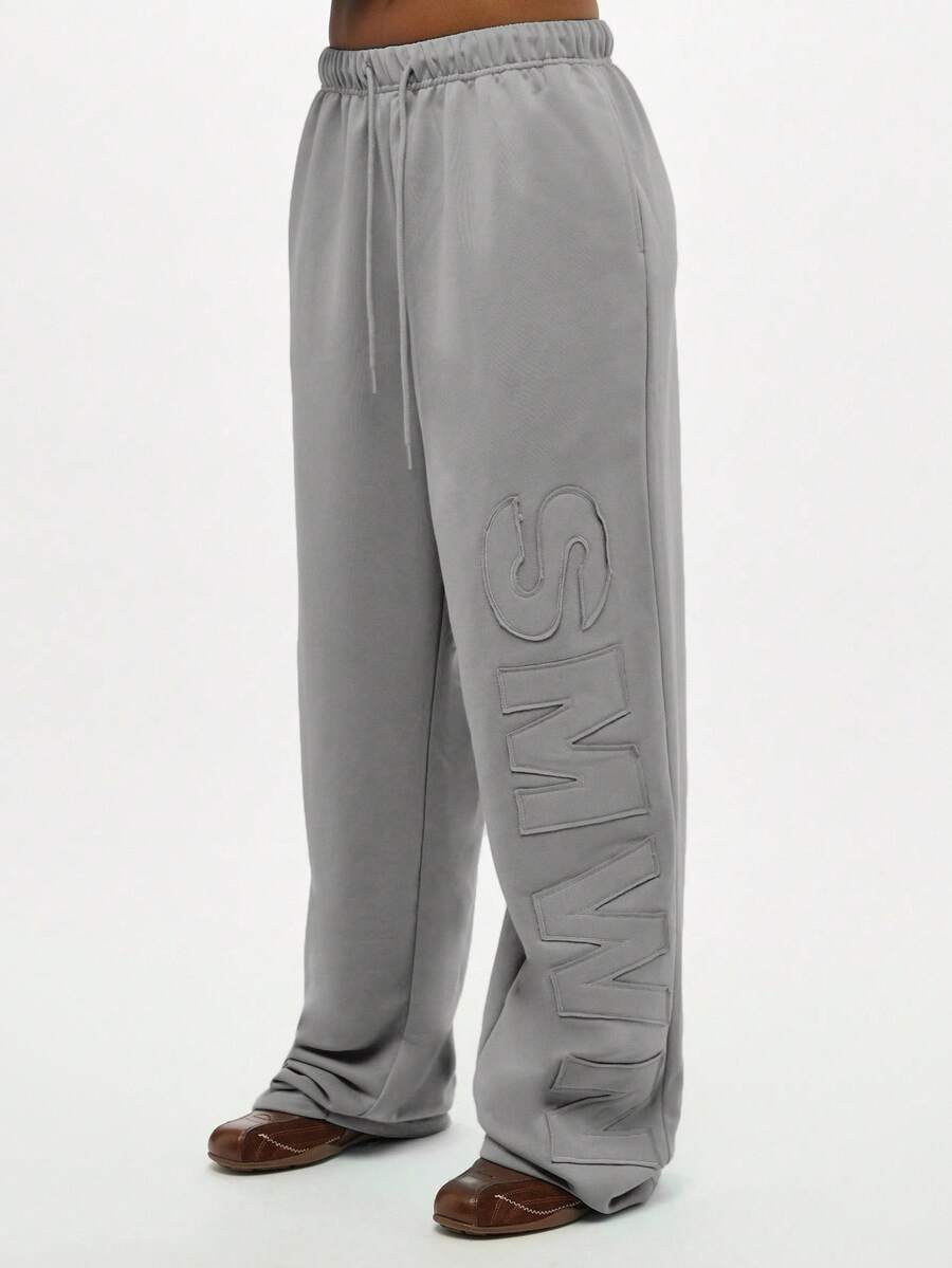 SUMWON WOMEN 贴花字母徽标运动裤抽绳腰部宽松休闲裤休闲街头慢跑裤 - 深灰色 - 查看 1