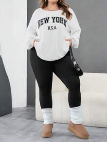 SHEIN CURVE+ 大尺碼女款休閒寬鬆圓領運動衫＋緊身長褲兩件套，秋冬運動正式穿搭，白色、黑白配色 - 黑與白 - 查看 8