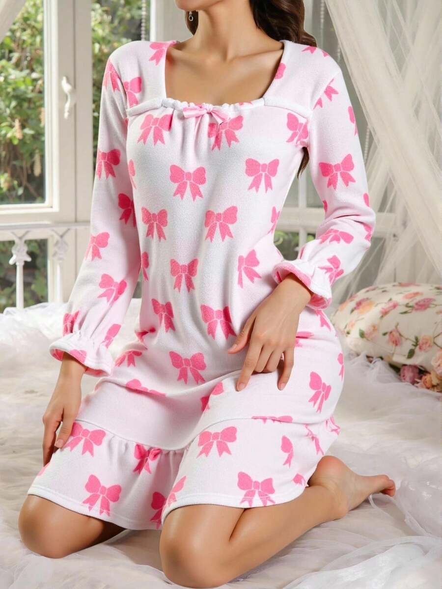 SHEIN 女士新款优雅荷叶边长袖长款睡裙,舒适时尚,蓬松柔软,温暖过冬 - 淺粉色 - 查看 1