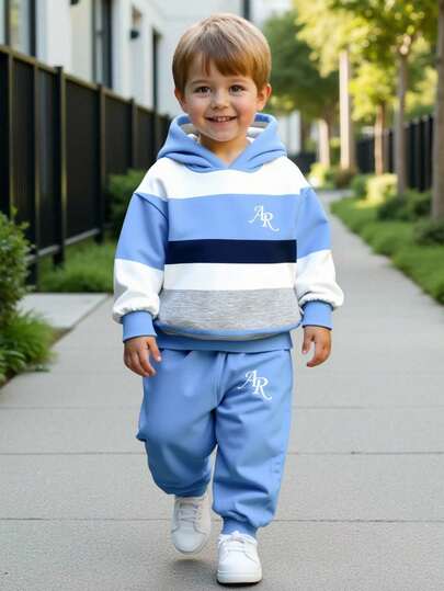 SHEIN 2 件套年轻男童休闲时尚经典拼色宽松连帽运动衫和运动裤套装，适合秋冬季