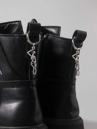 2 Stück/Set Gothic Schwert Anhänger Schuh Dekoration, Unisex, Halloween