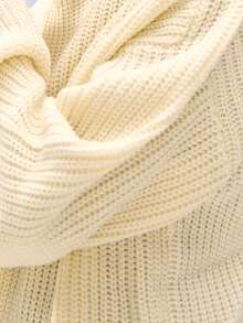 Nöista Conjunto de dos piezas de punto que presenta un cálido suéter de cuello alto a juego con una falda con detalles de flecos, ofreciendo una silueta cálida y elegante perfecta para los atuendos de invierno de las mujeres; un conjunto texturizado y versátil que ofrece un estilo de temporada sin esfuerzo para looks casuales de invierno, vestimenta diaria refinada, atuendos festivos de verano y celebraciones primaverales elegantes. - Blanco - Ver 7